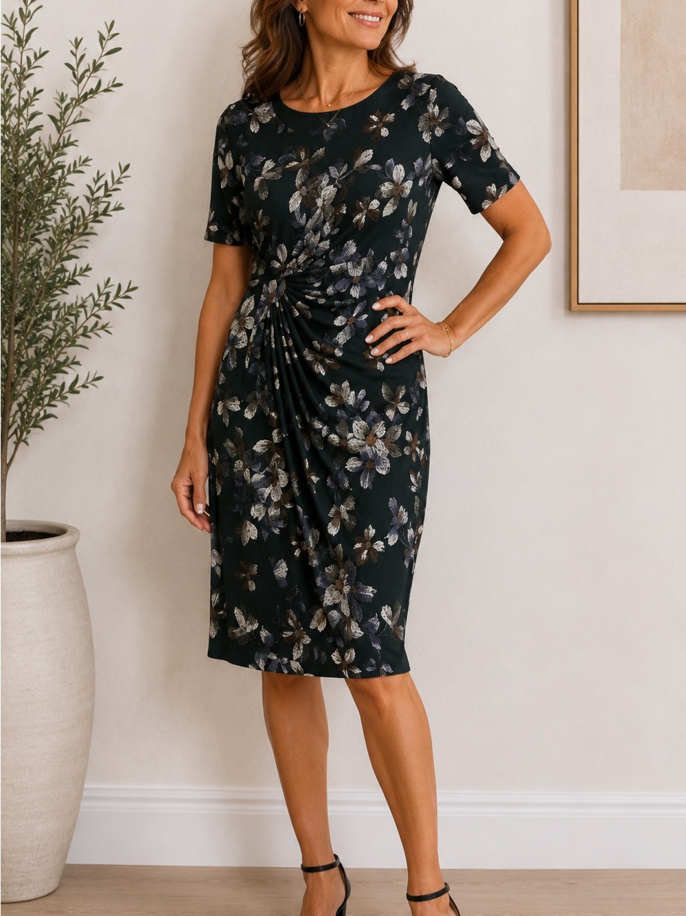 Floral Twist-Detail Short Sleeve Dress in Dark Green
